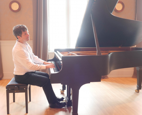 Pianist Daniel Fritzen spielt in Haus Eden Lübeck